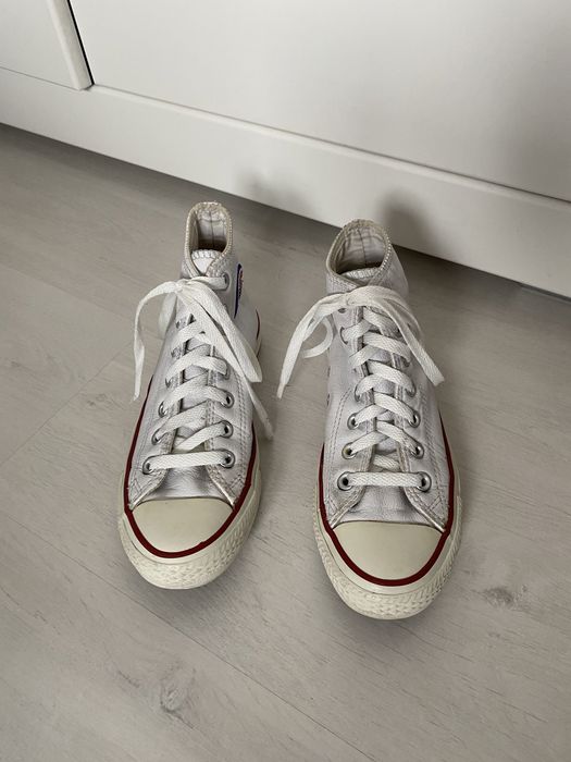 Białe skórzane wysokie trampki conversy z biała gumą converse 36.5