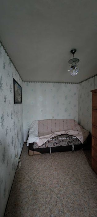 Продаж 3к квартири 56 кв. м на вул. Космонавтів