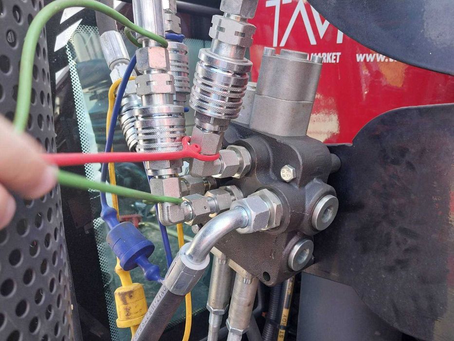 Навантажувач Фронтальний BEROMET до траткорів YTO LOVOL МТЗ ДТЗ і інші