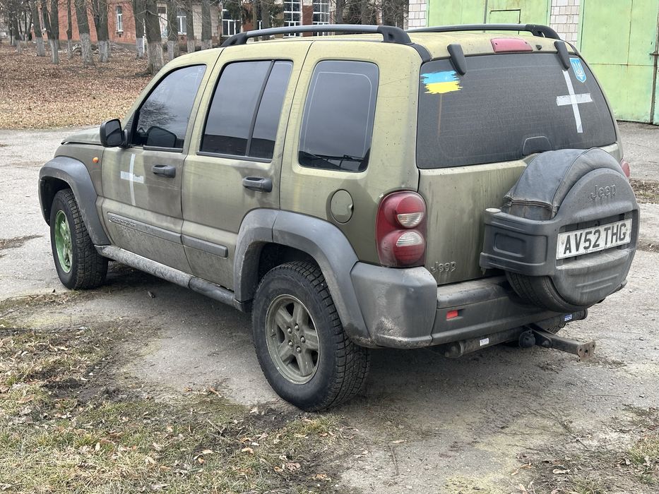 Продам JEEP CHEROKEE Sport 2.8 4x4