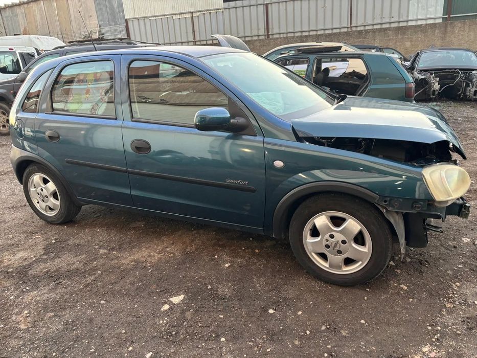 Opel Corsa C gasolina para peças