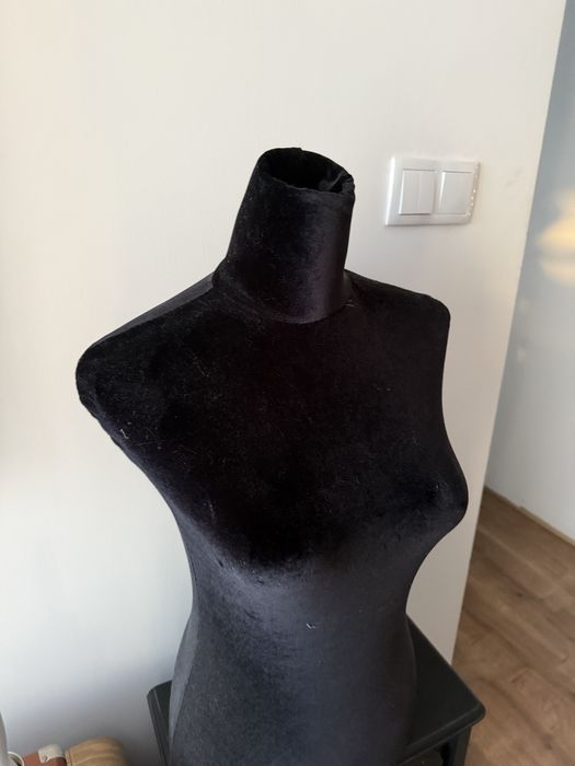 Busto de Costura Feminino Novo Veludo Preto
