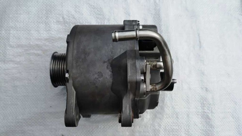 Генератор з водяним охолодженням Audi Q7 06E903015B 06E903015