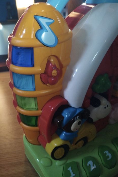 Casa Musical Chicco com Animais e Teclado