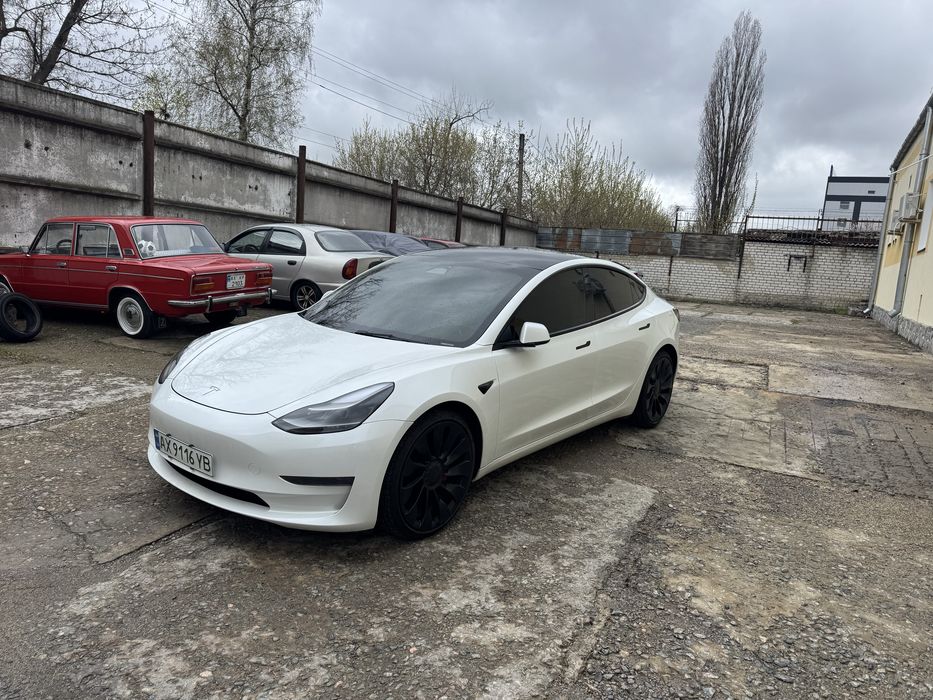 Tesla Model 3 Perfomance  2023