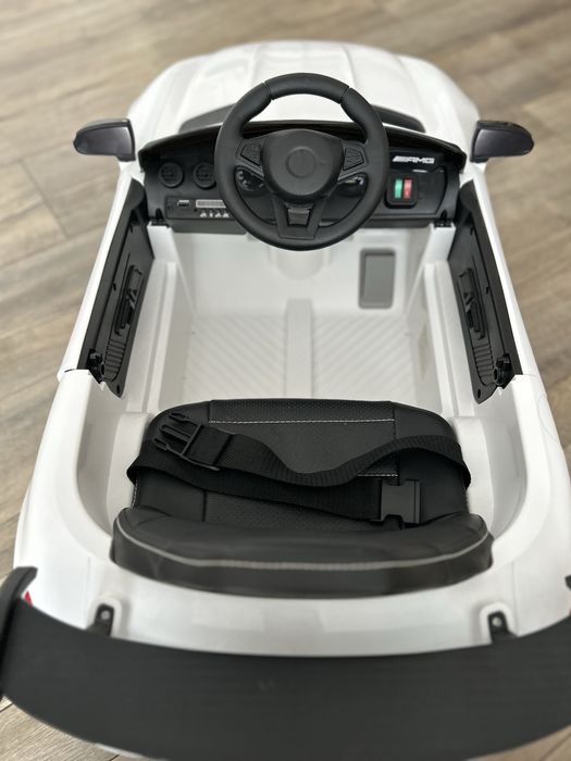 Auto na akumulator dla dziecka Mercedes AMG Bialy