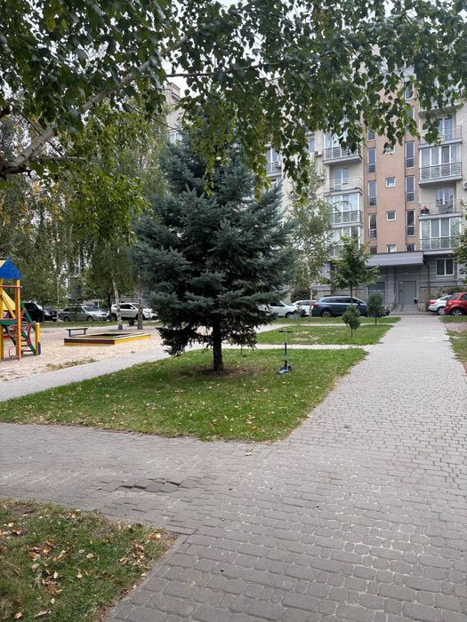 ЖК Кришталеві Джерела зручна 3К/84м2 якісний дизайнерський ремонт