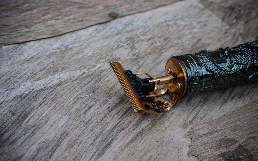 Тример для стрижки бороди