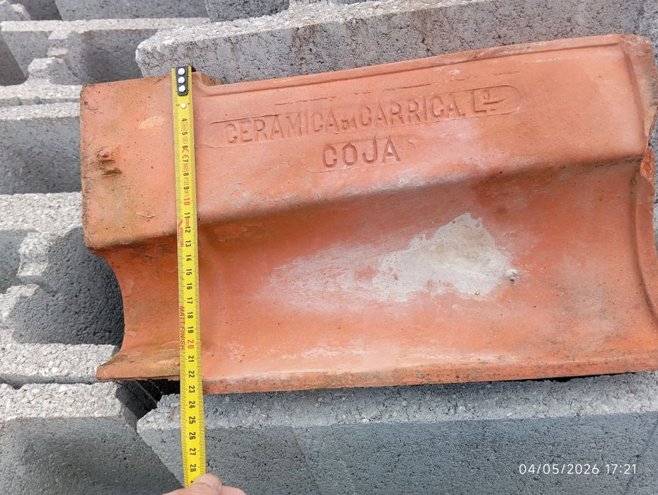Vendo telhas de marca coja