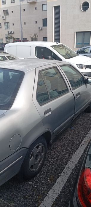 Vendo Renault 19 500 euros