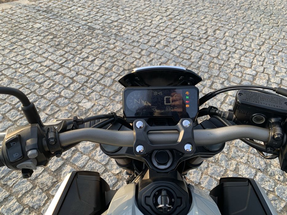 Honda CB650R - 2021