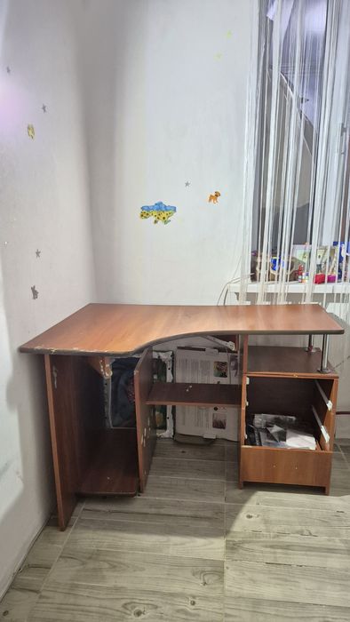 Стіл комп'ютерний розбірний