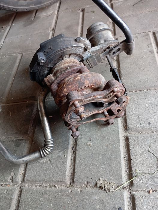 Turbina Opel Vivaro Renault Trafic 1.9 przewody turbiny