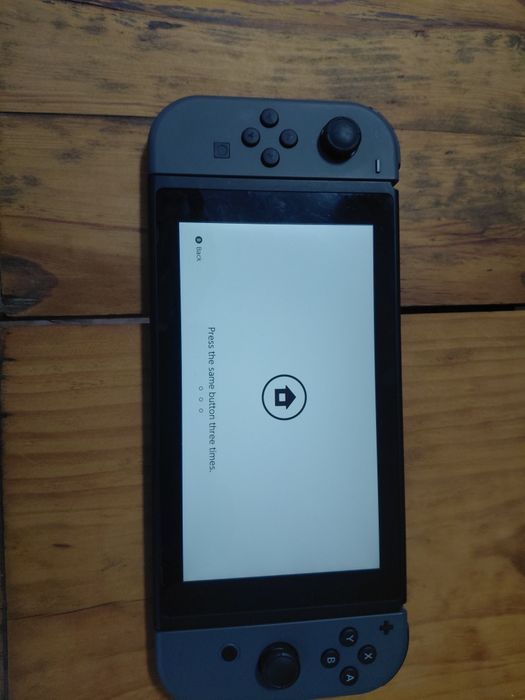 Nintendo Switch V1 Completa (Como Nova) + Super Mario 3D All-Stars + Super Mario Odyssey + Bolsa Oficial