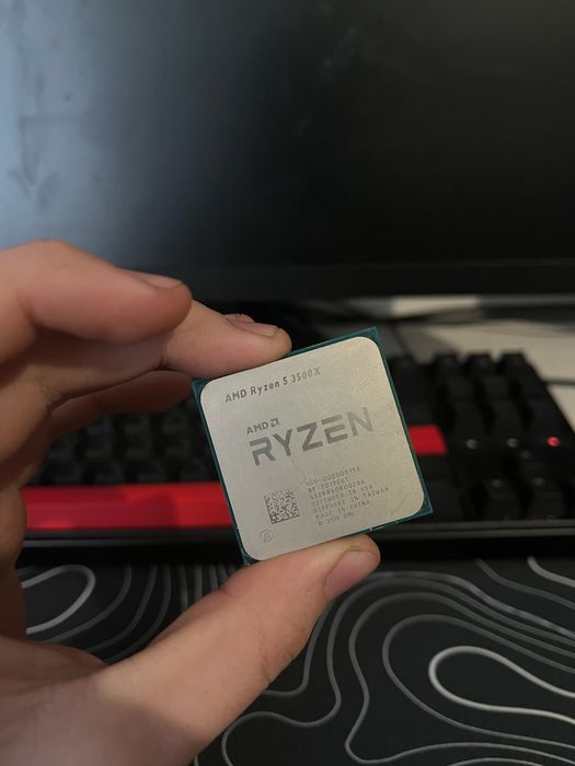 Ryzen 5 3500X AMD процессор