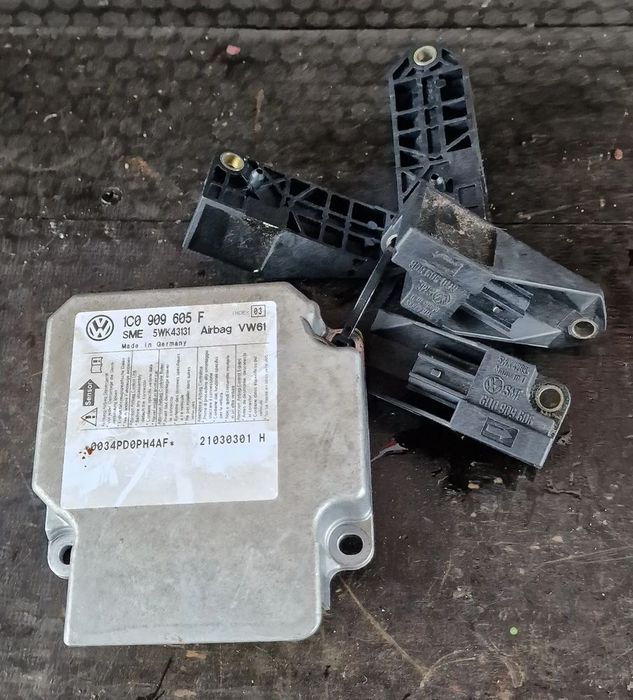 moduł sensor poduszek airbag + czujniki 6q0909606 vw sharan lift 2.8 v
