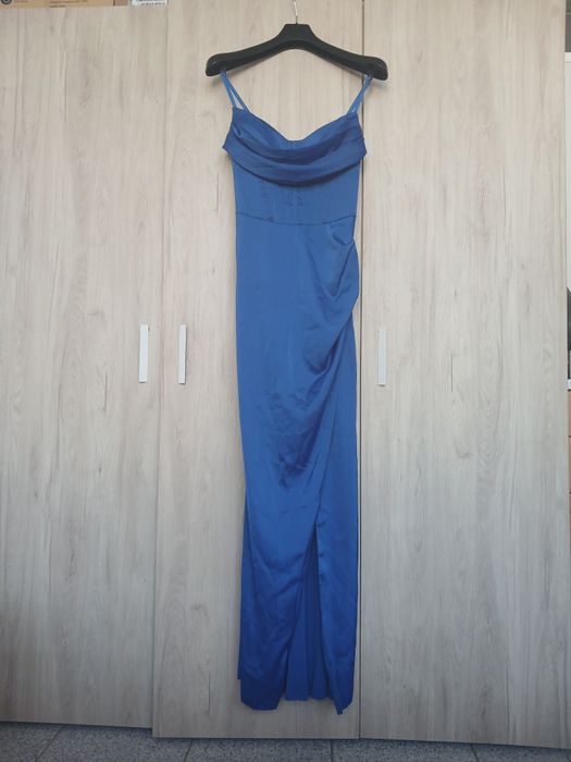 Vestido de mulher (ler anuncio)