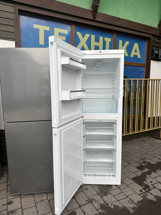 Холодильник Liebherr CN4213