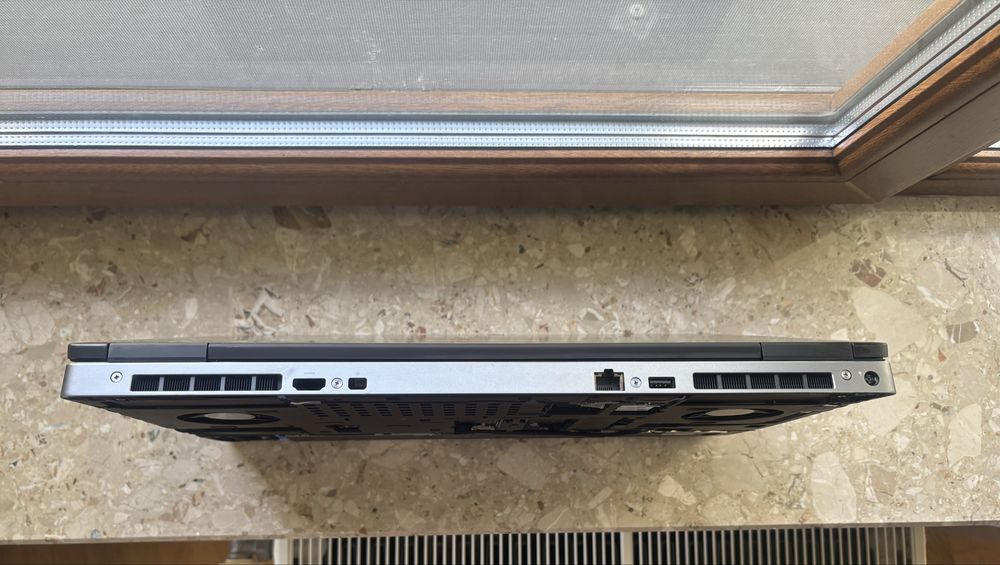 Ноутбук Dell Precision 7730 Xeon E-2186m 8gb Ram 256gb ssd 17.3” FHD