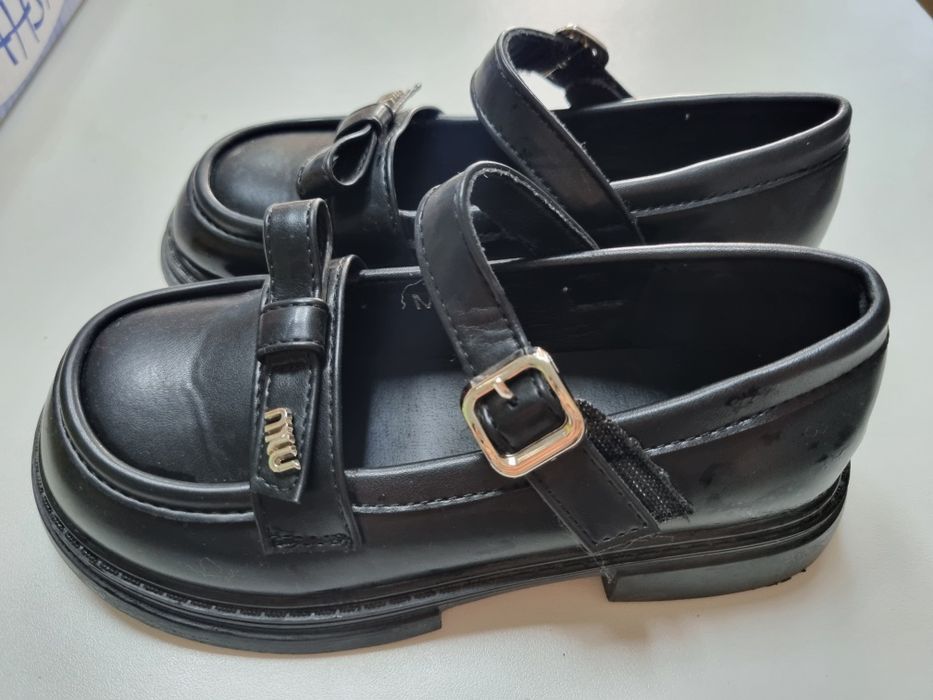 Туфлі для дівчинки