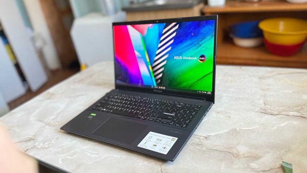 ASUS Vivobook Pro 15 OLED K3500PC (RTX 3050, 16GB RAM, i-5 H-series)