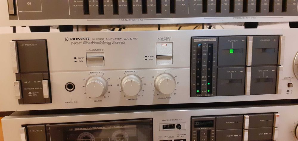 Aparelhagem Pioneer com colunas Aiwa