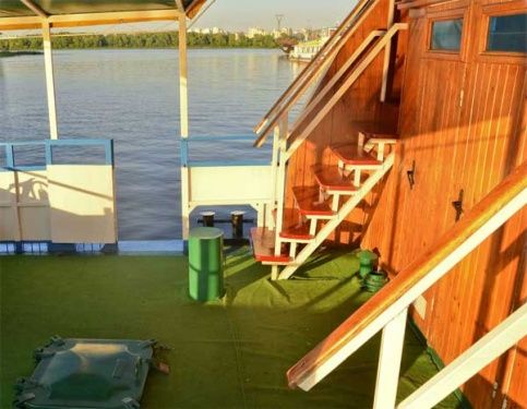 Продам ТЕРМІНОВО пасажирське судно  (теплохід (теплоход, корабль)/