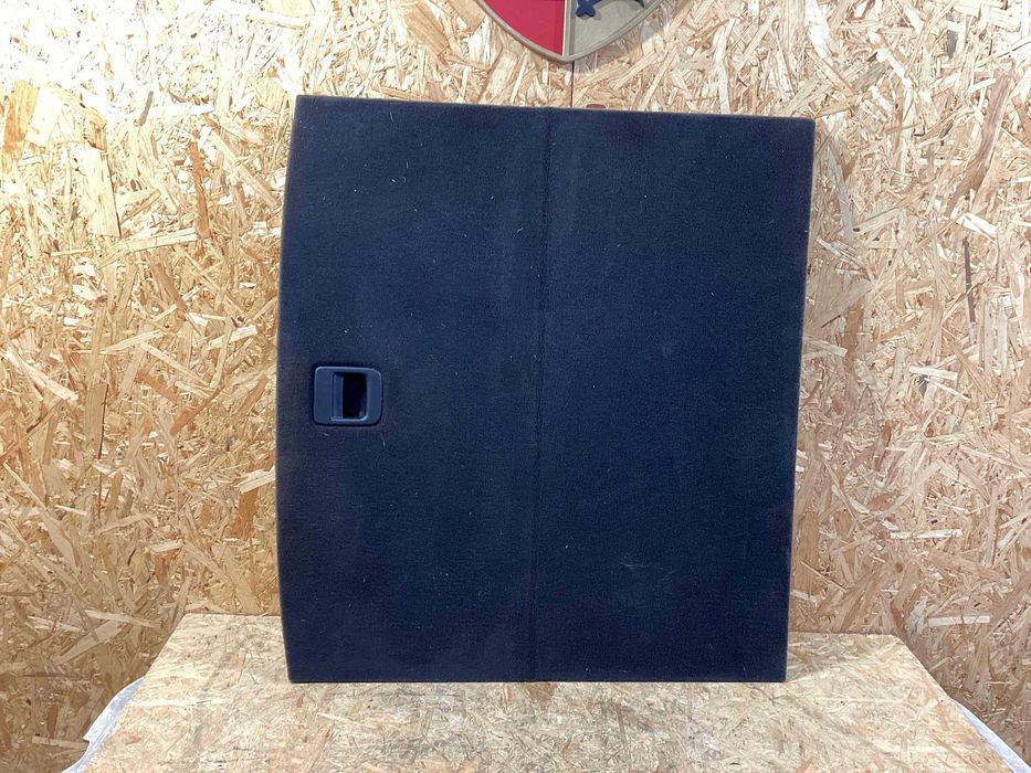 Отделка багажника полка  Porsche Macan 95B861531 95b863880