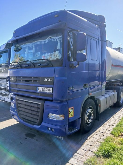 Тягач Daf XF 105.460