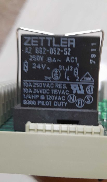Schneider TSX-DET-3242 Input Module