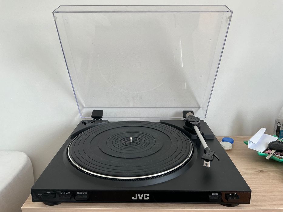 Gira-Discos JVC AL-F50B