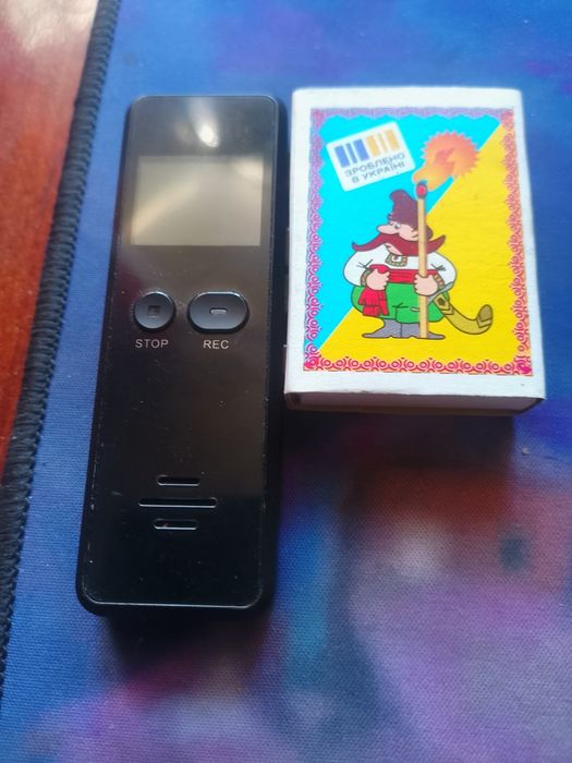 диктофон мини 8,4/2,7см  32gb