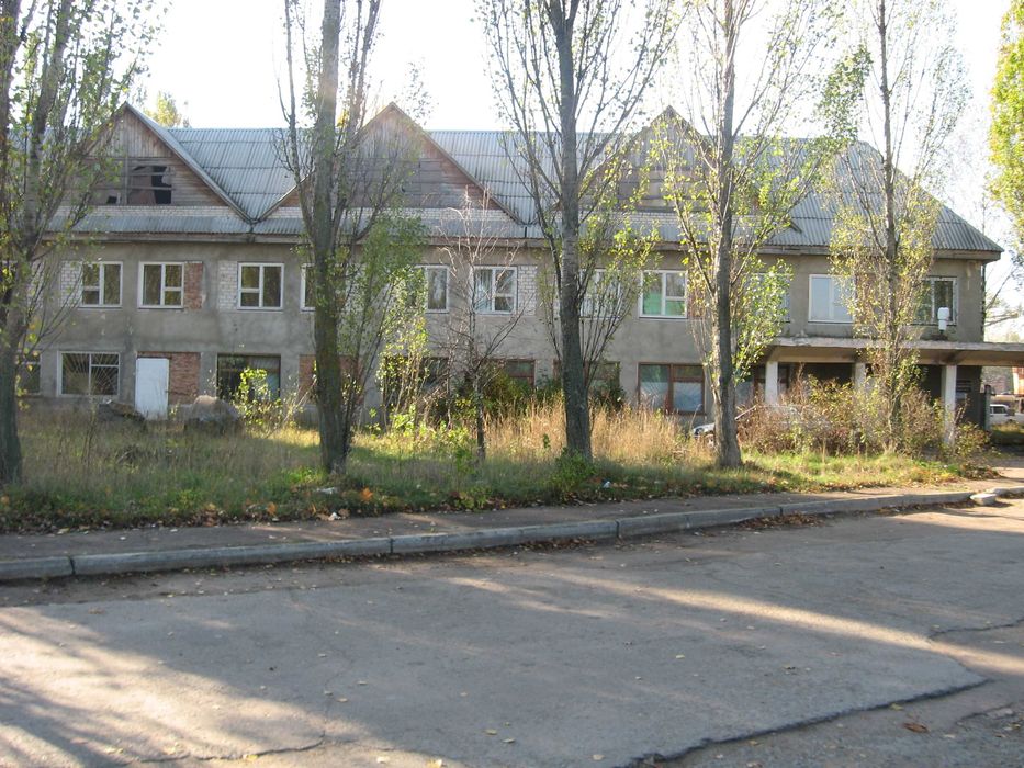 Виробничий комплекс із залізничною гілкою, підведена лінія 10 000 В / 400 В