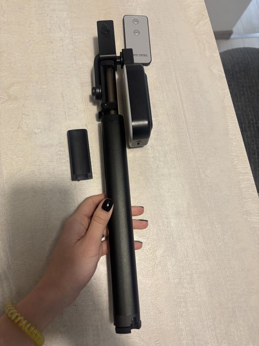 Селфі-монопод Promate MediaPod з LED підсвіткою