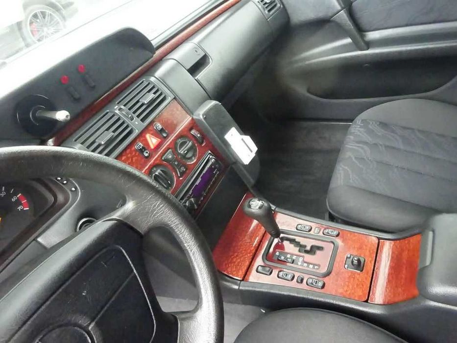 Mercedes-Benz E 280  катафалк
