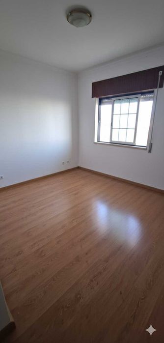 T3 Luminoso com Acabamentos Modernos | Como Novo