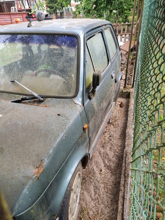 Fiat.         126p