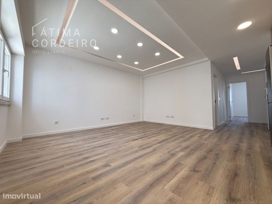 T3 Totalmente remodelado Pragal — Almada, Cova Da Piedade, Pragal E Cacilhas, Setúbal