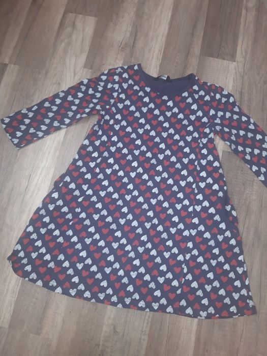 Paka ubrań dla dziewczynki 110-116