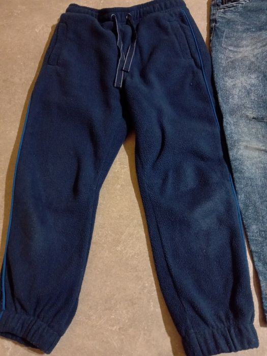 Zestaw spodni jeansy dresy 122