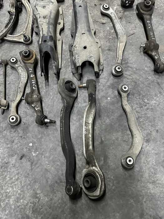 Важіль підвіски Мерседес W222,221,212,204,164 Ричаг подвески Mercedes