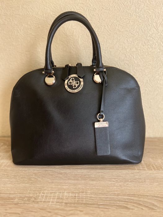 Сумка Guess. Оригінал. Ідеального стану