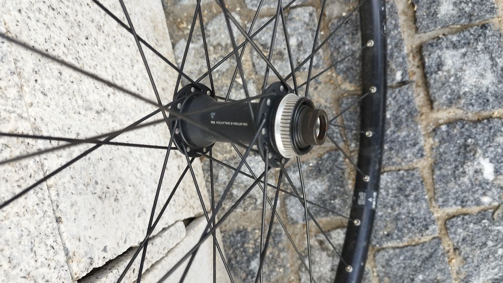 rodas Shimano 29 tubless boost btt