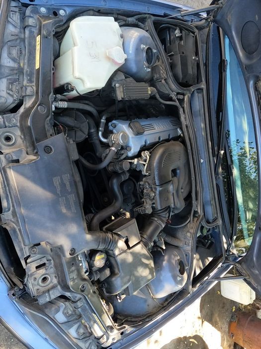 BMW E46 316I в хорошем состоянии Торг обмен на авто под ремонт