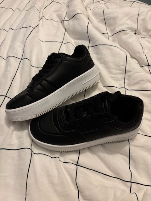 Buty Champion czarne rozmiar 38