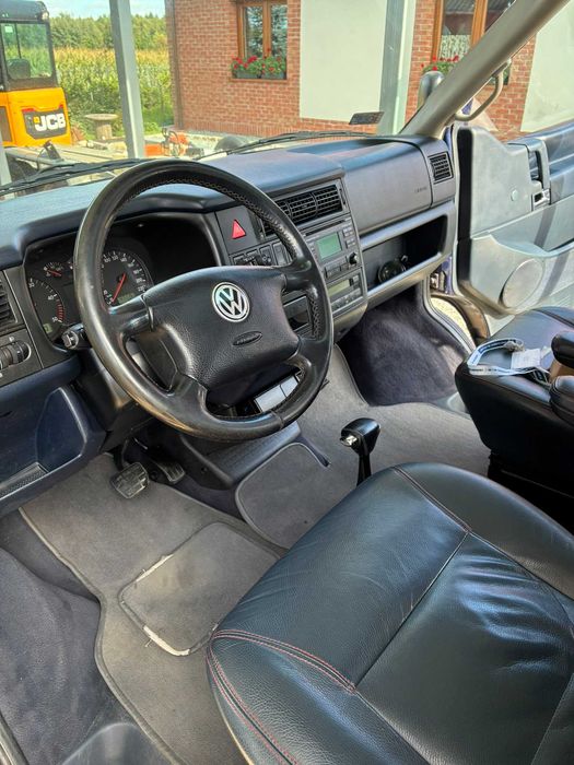 Volkswagen Caravelle T4 2.5 TDI automat bogate wyposażenie