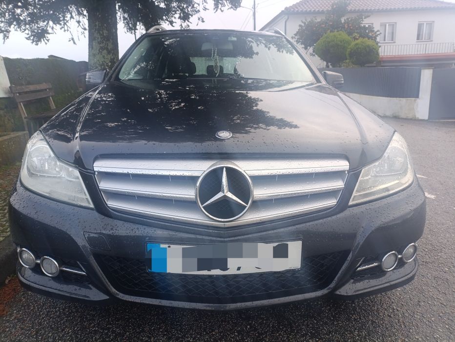 Mercedes c 220 .