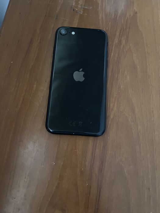 iPhone SE 2020 64 GB in excellent condition64740112377347122