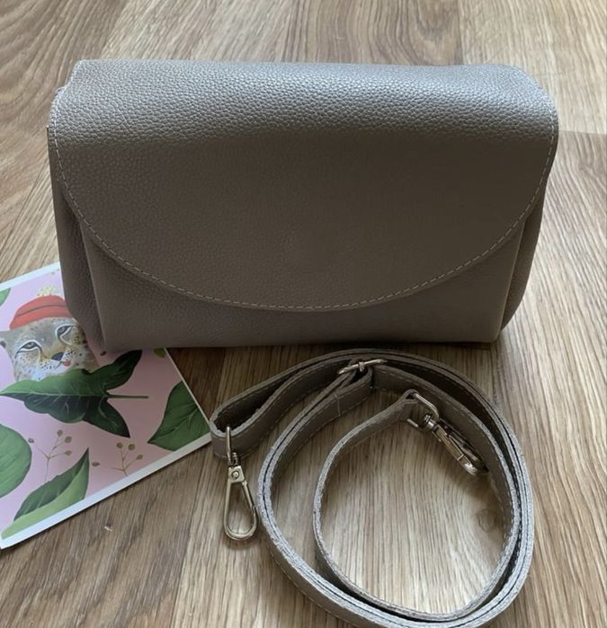 Сумочка з натуральної шкіри, нова, колір моко