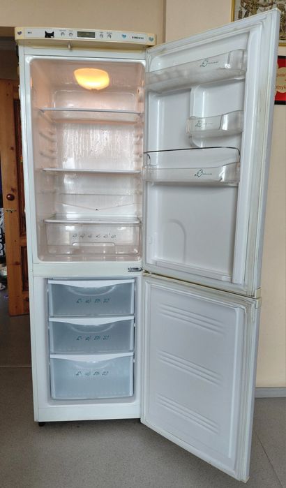 Холодильник Самсунг б.у